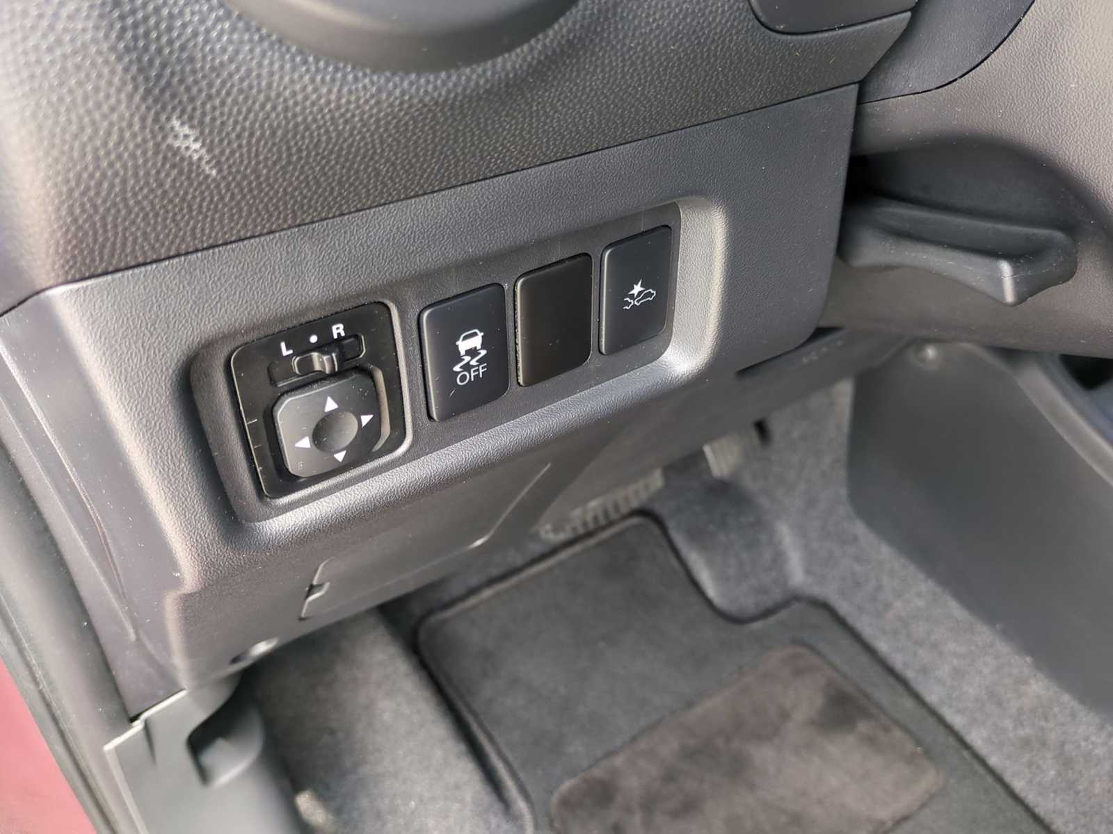Thumbnail: 2024 Mitsubishi Mirage - 32
