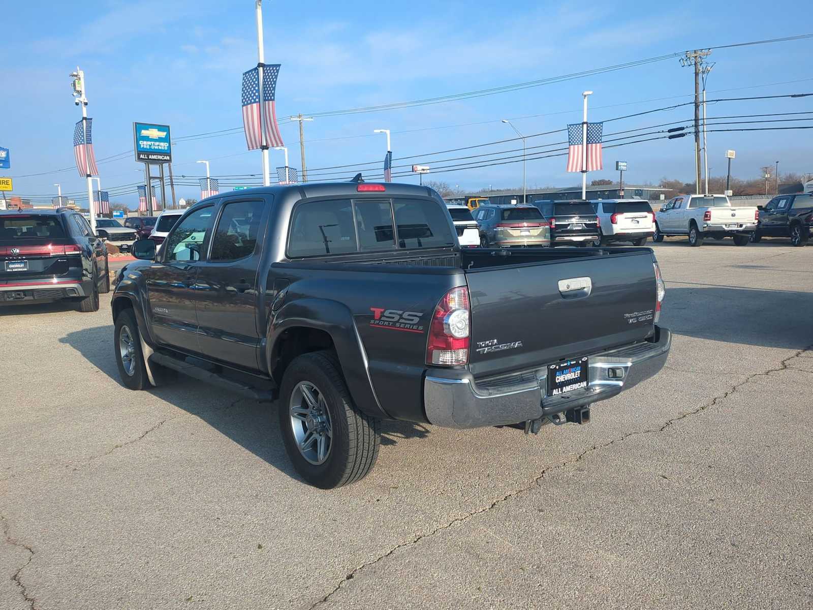 Thumbnail: 2014 Toyota Tacoma - 6