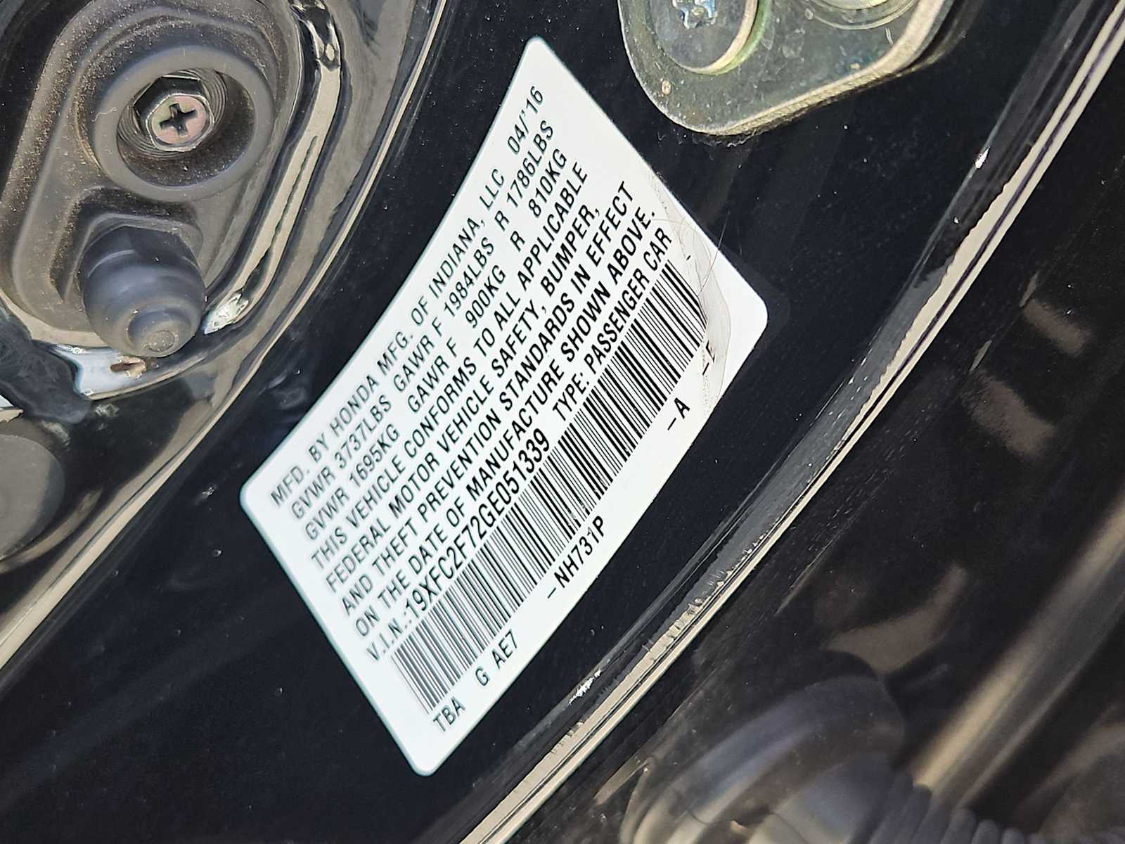 2016 Honda Civic SE 32