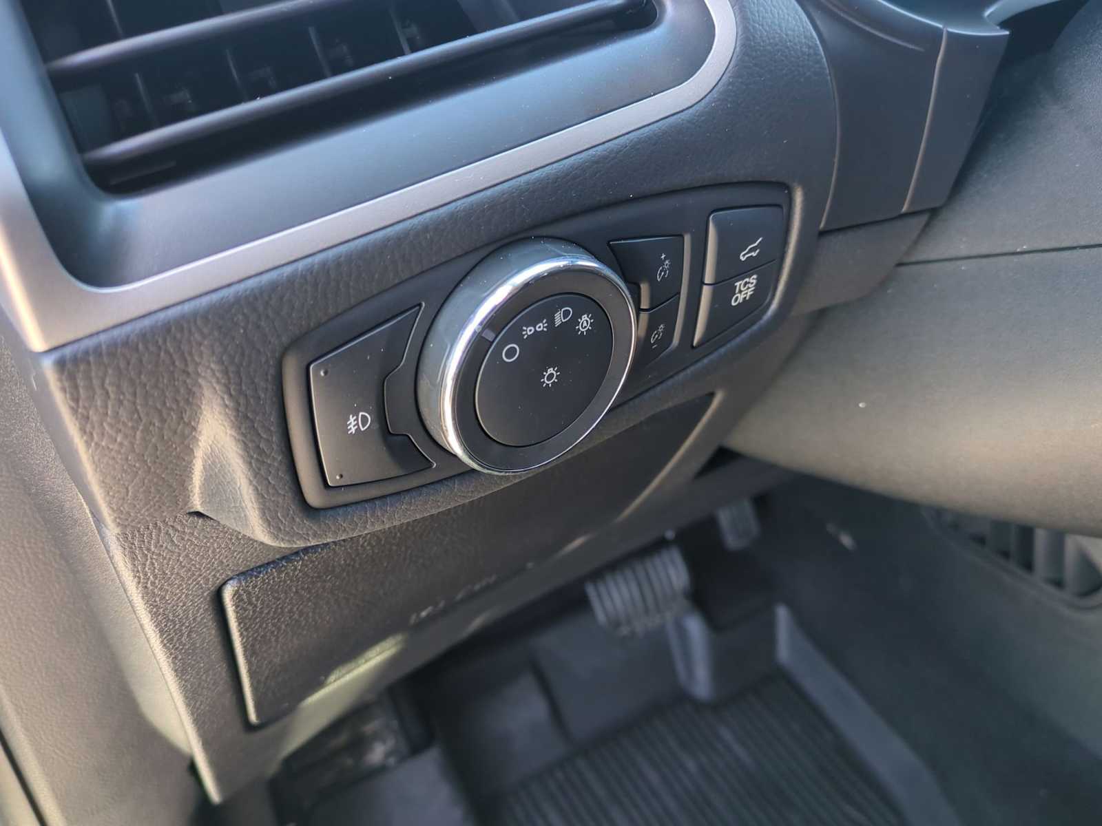 Thumbnail: 2023 Ford Edge - 34