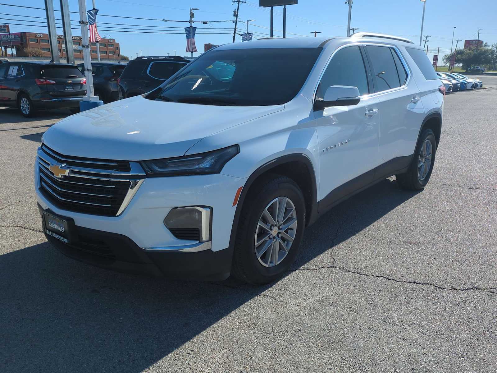 Thumbnail: 2023 Chevrolet Traverse - 4