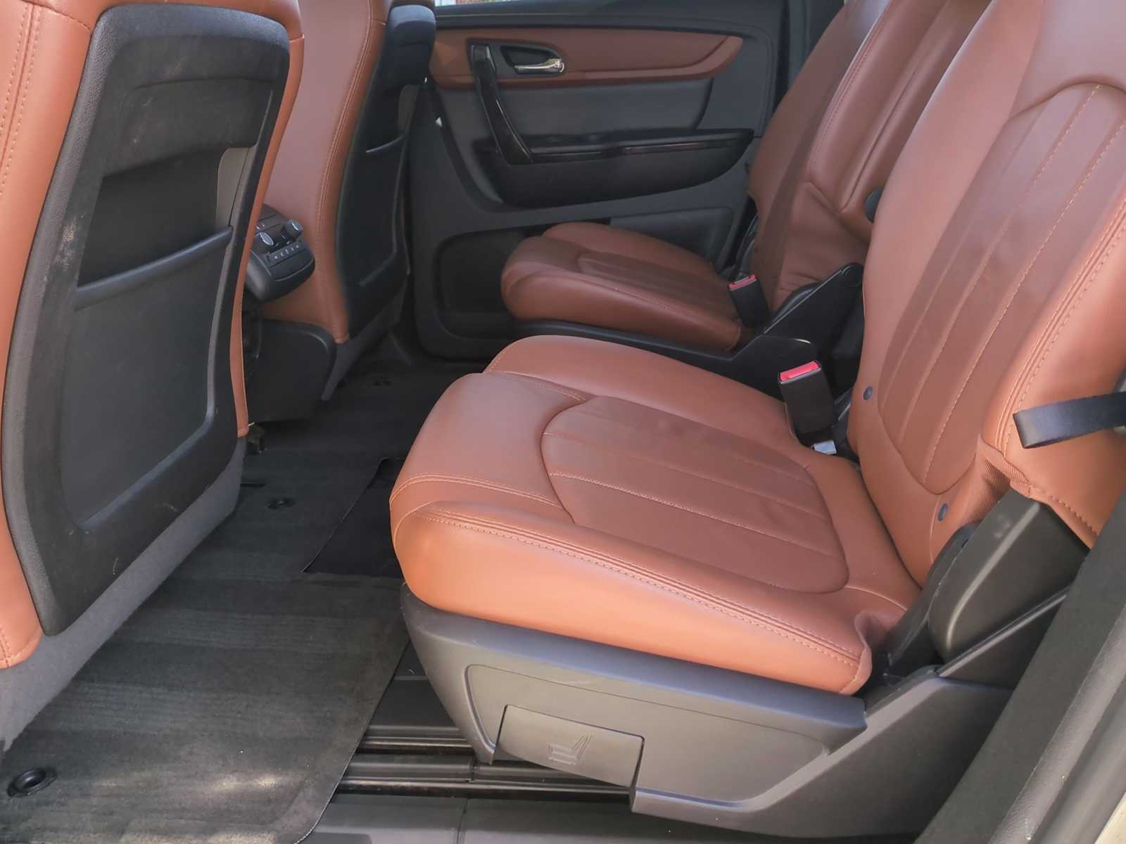 Thumbnail: 2017 Chevrolet Traverse - 25