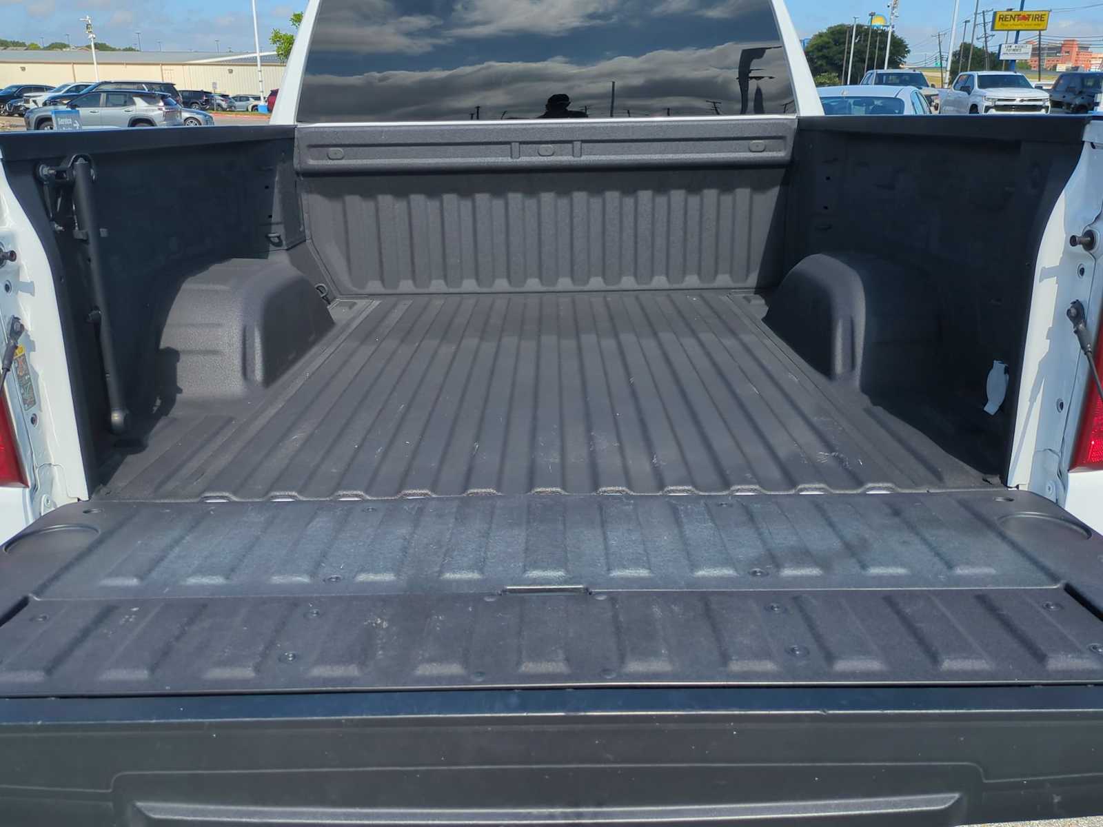 Thumbnail: 2024 Chevrolet Silverado 1500 - 25