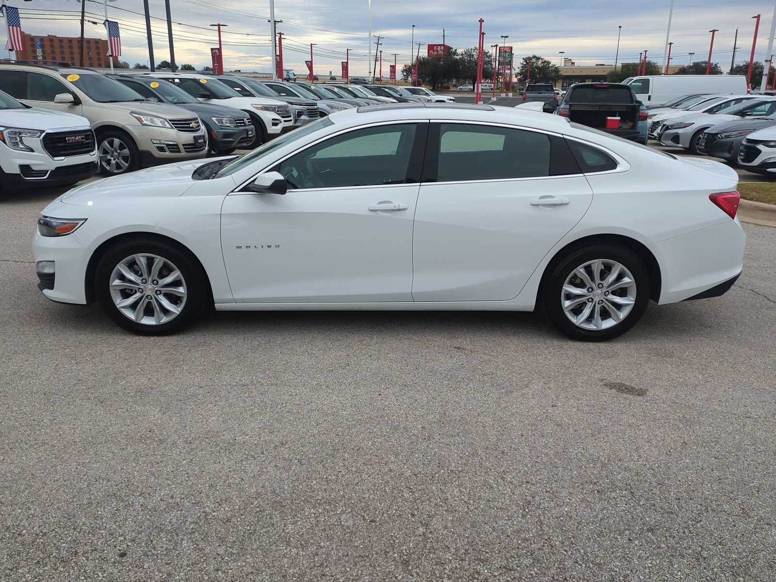 Thumbnail: 2024 Chevrolet Malibu - 5