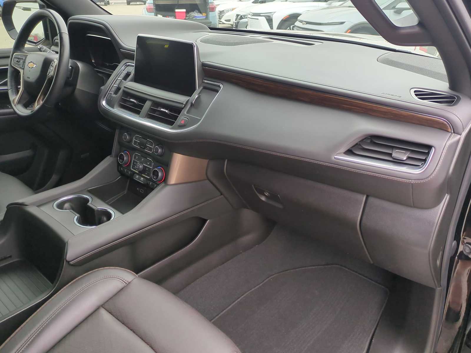 Thumbnail: 2022 Chevrolet Tahoe - 30