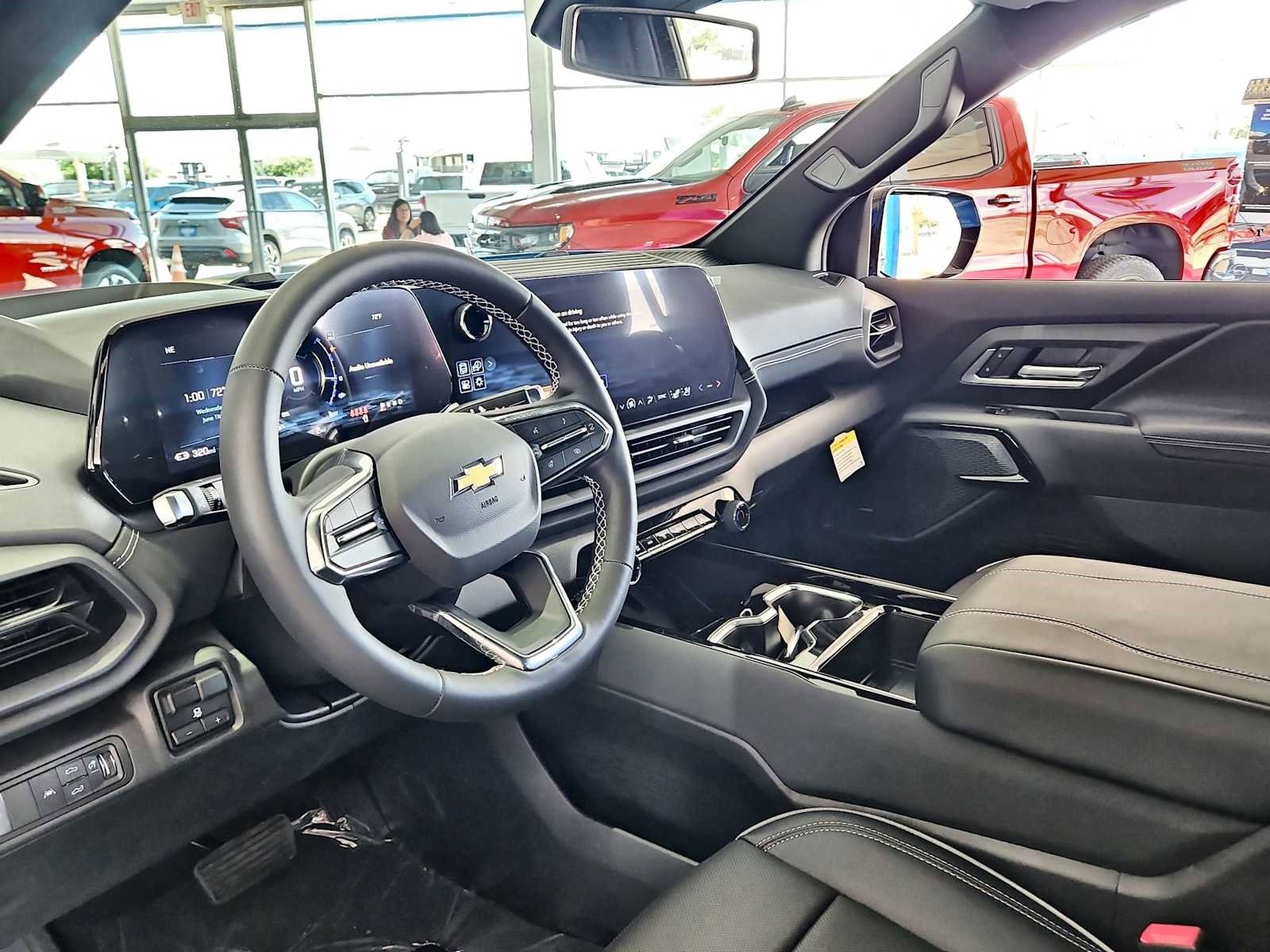 Thumbnail: 2025 Chevrolet Silverado EV - 8