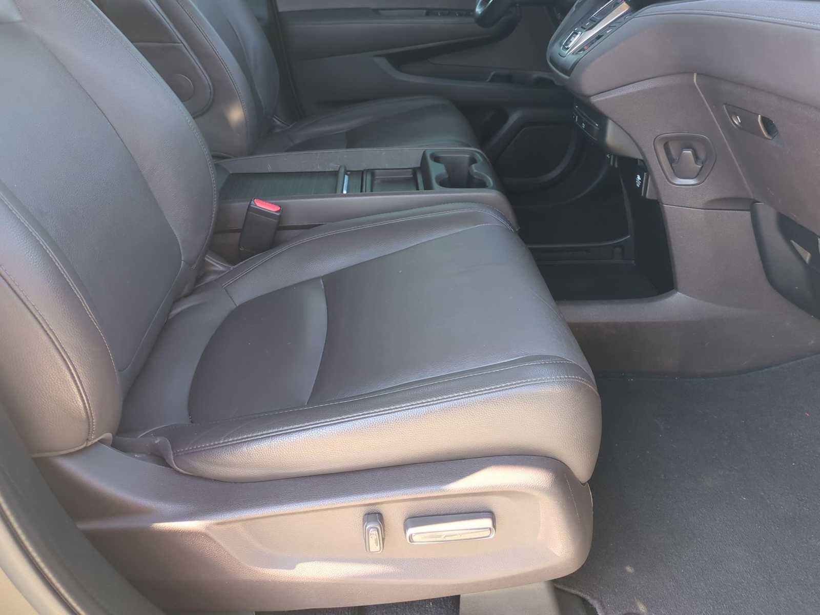 Thumbnail: 2018 Honda Odyssey - 29