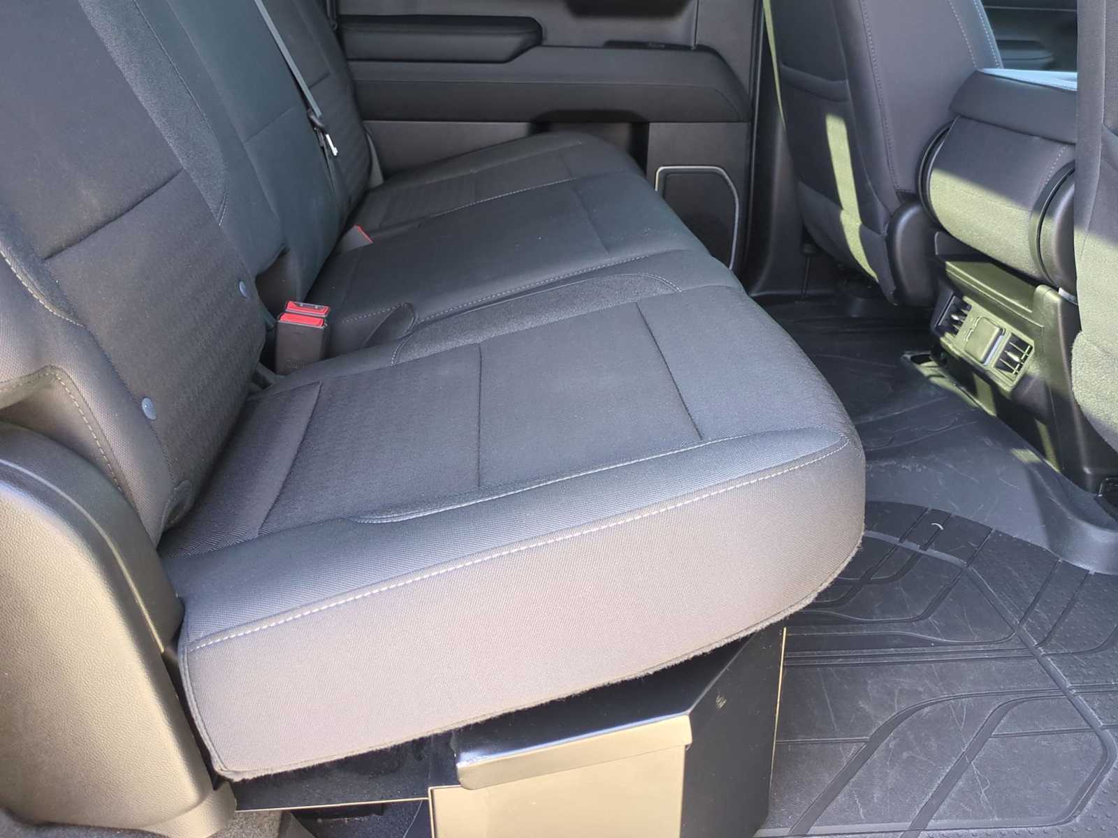 Thumbnail: 2023 Chevrolet Silverado 1500 - 27