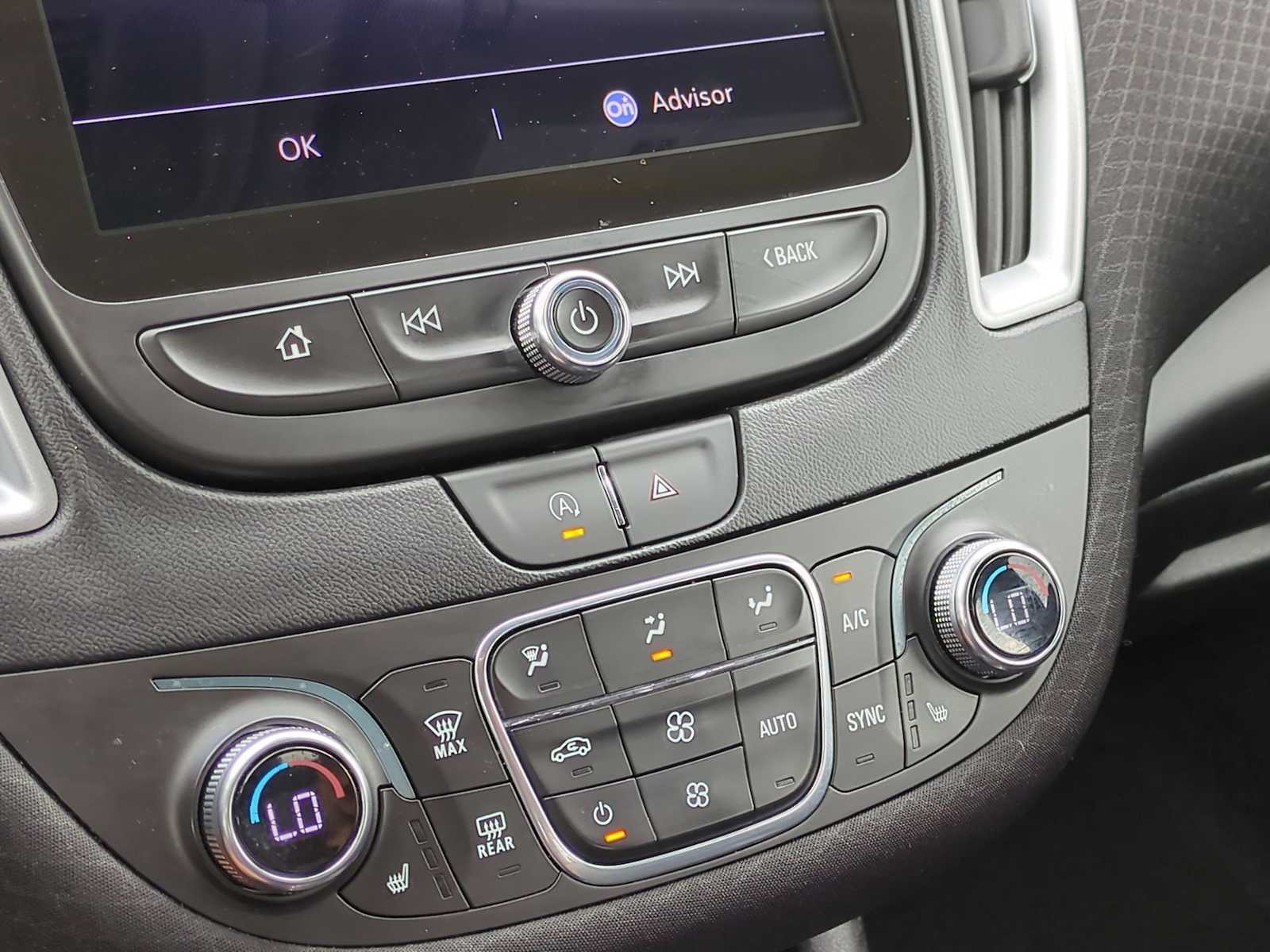 Thumbnail: 2024 Chevrolet Malibu - 18