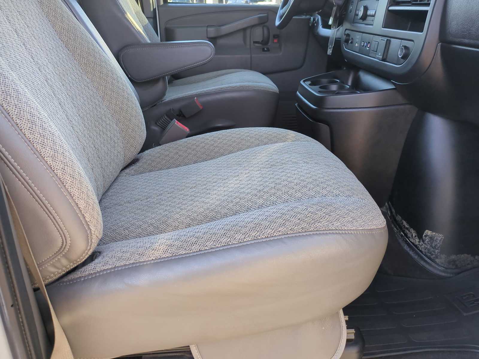 Thumbnail: 2020 Chevrolet Express - 25