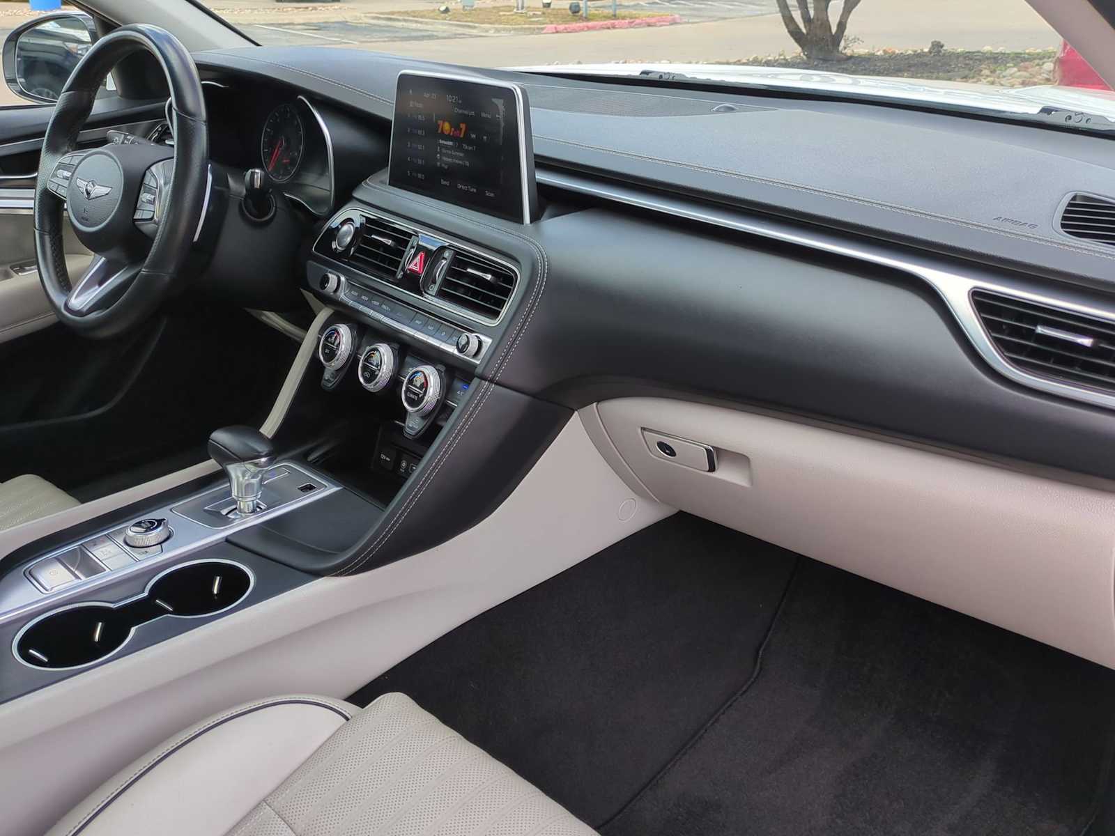 Thumbnail: 2021 Genesis G70 - 29