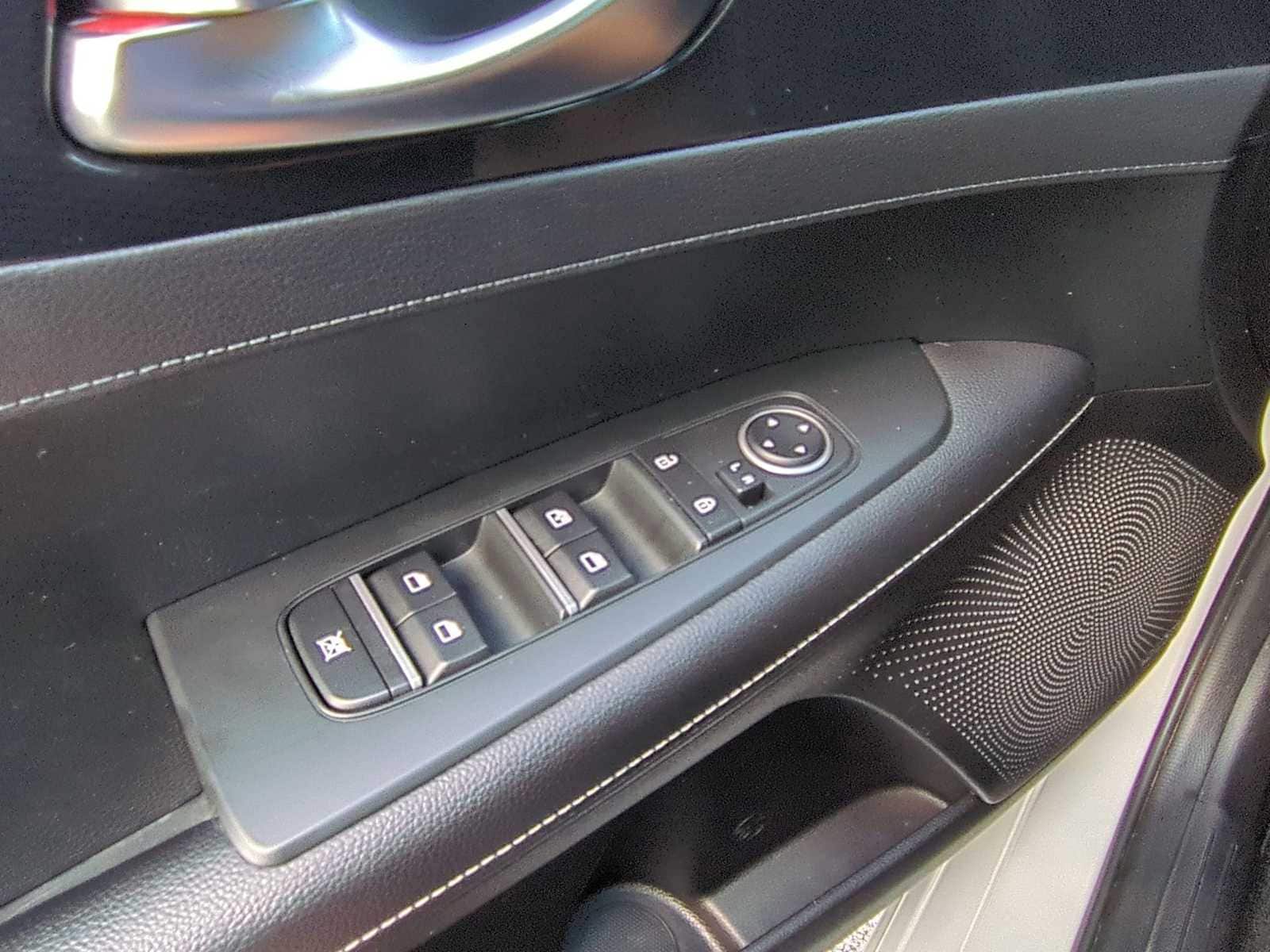 Thumbnail: 2021 Kia Forte - 22