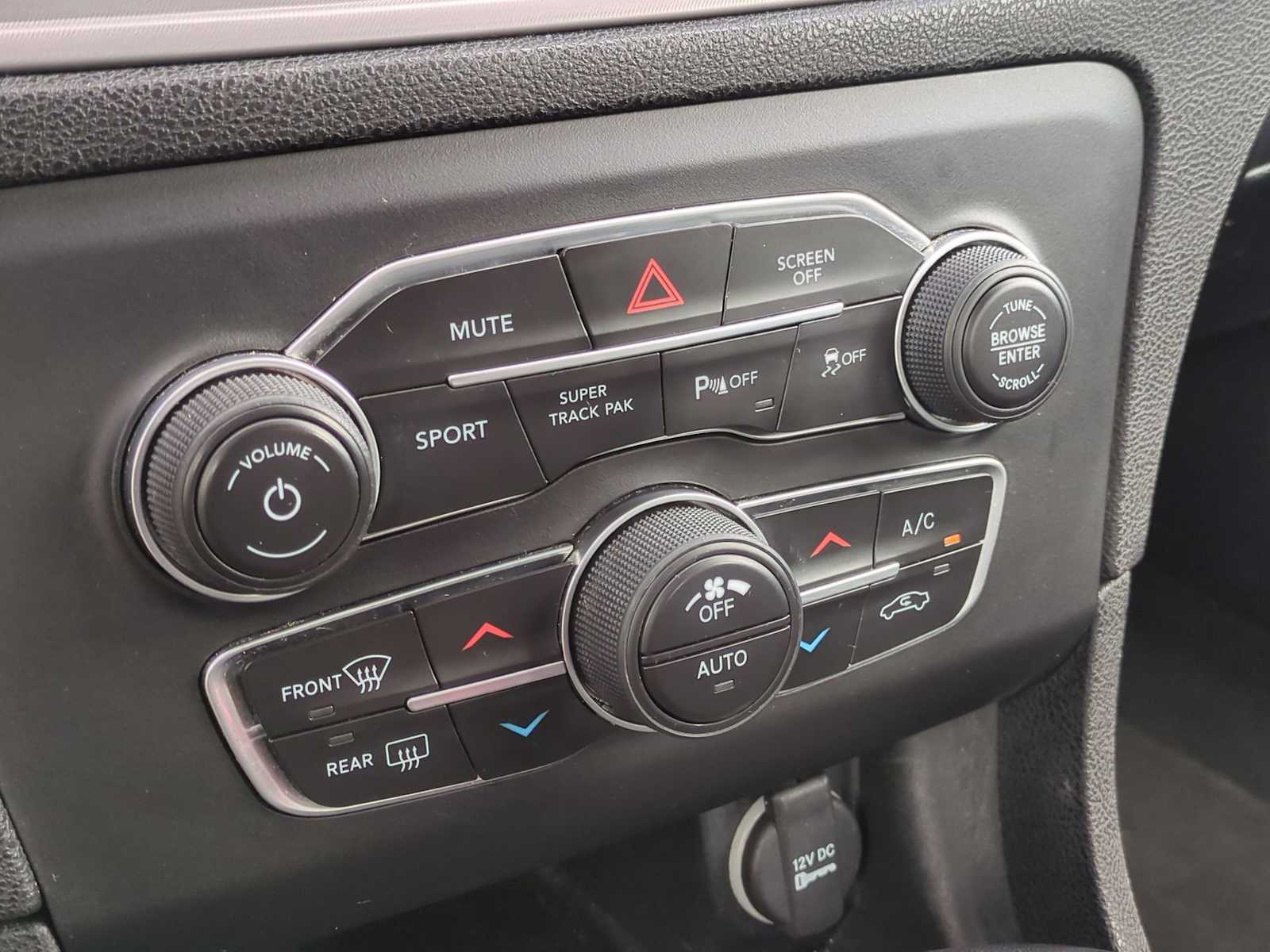 Thumbnail: 2023 Dodge Charger - 17