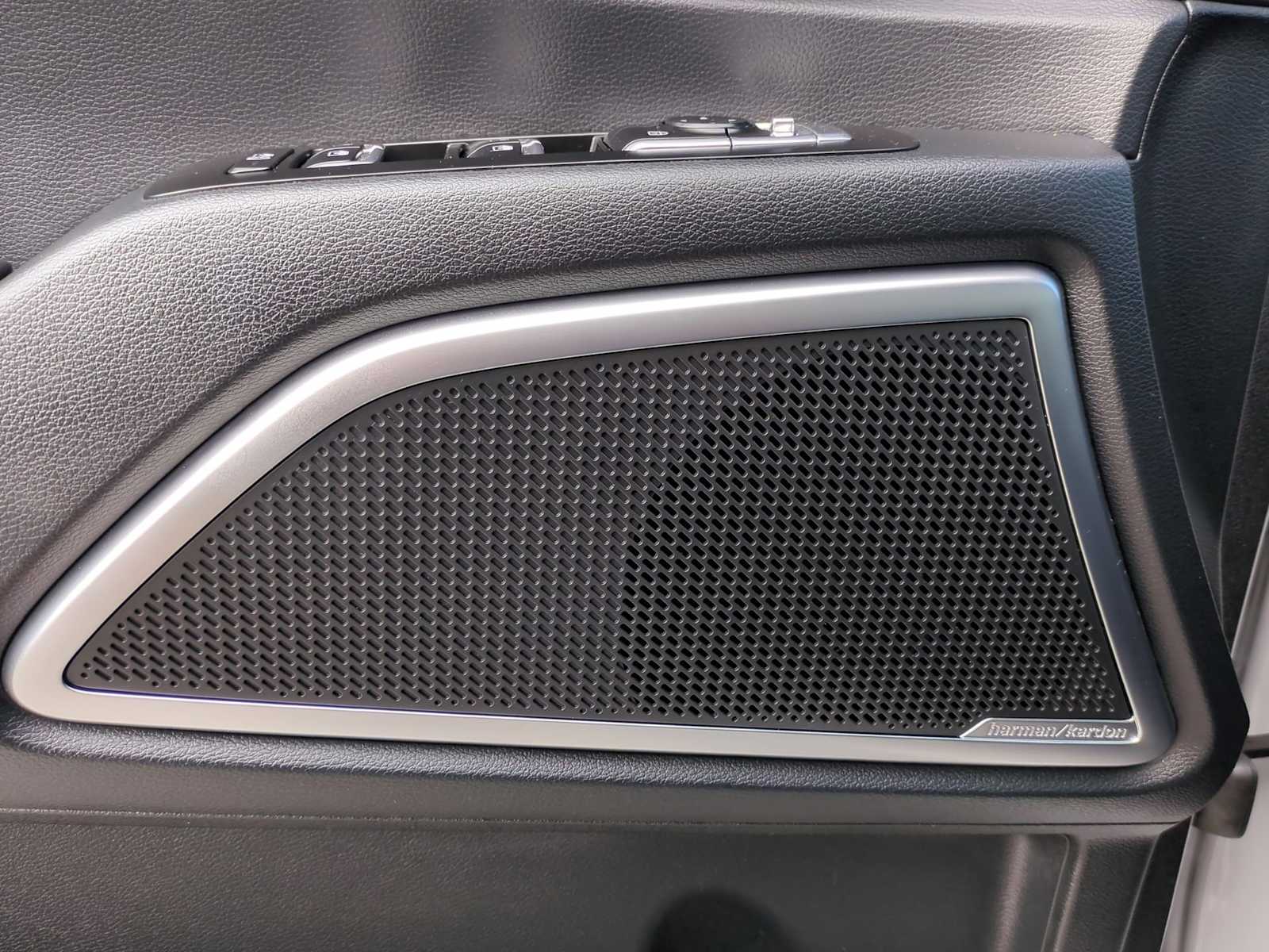 Thumbnail: 2024 Kia Telluride - 25