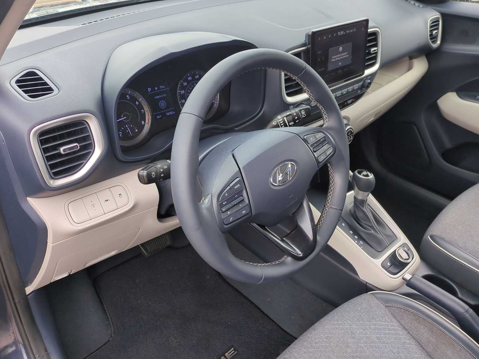 Thumbnail: 2022 Hyundai Venue - 10