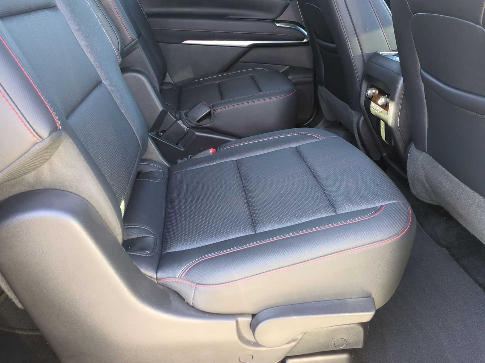 Thumbnail: 2024 Chevrolet Traverse - 27