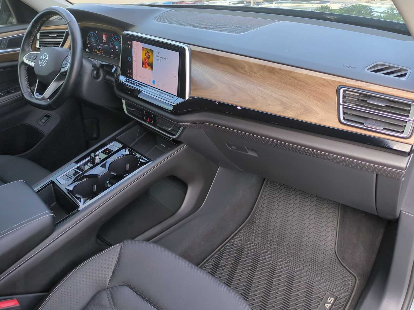 Thumbnail: 2024 Volkswagen Atlas - 27