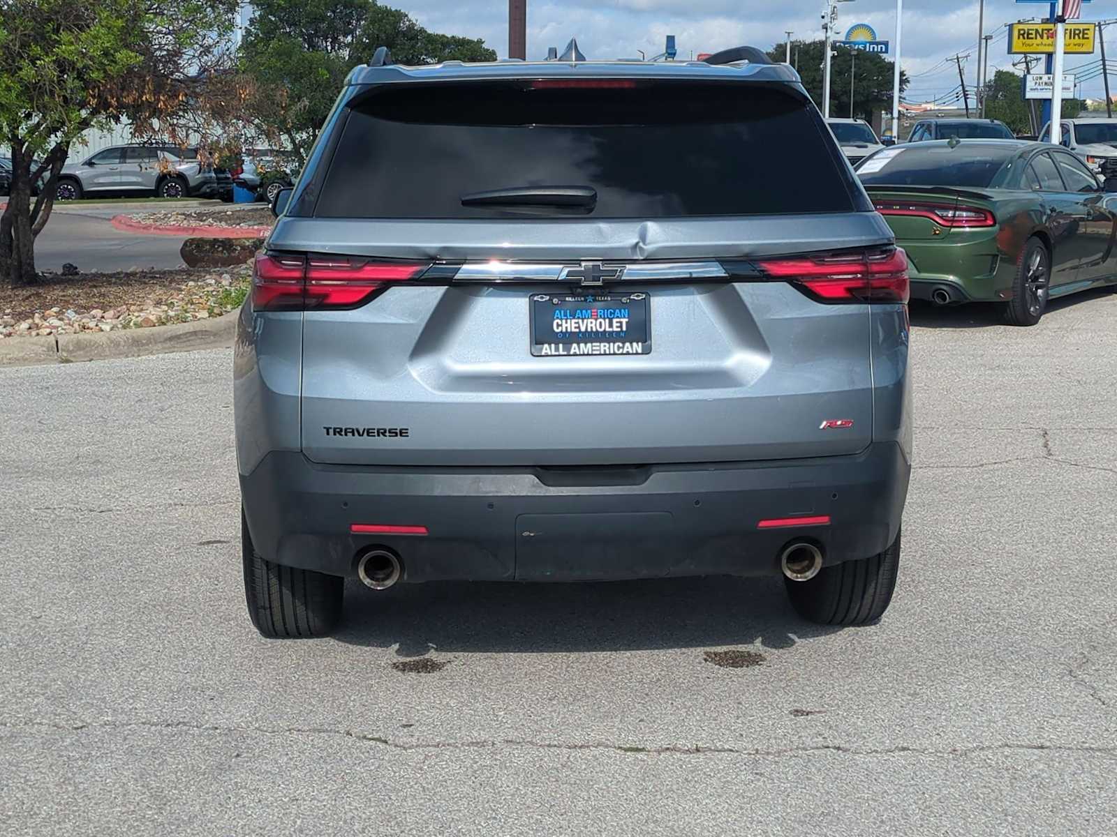 Thumbnail: 2023 Chevrolet Traverse - 7