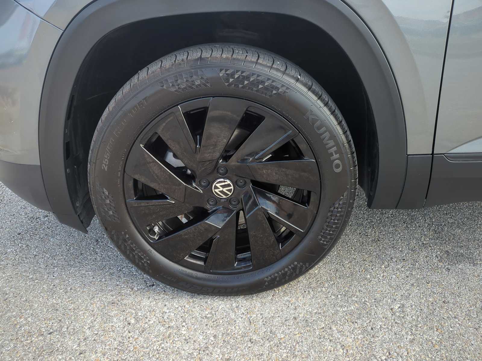 Thumbnail: 2024 Volkswagen Atlas - 31