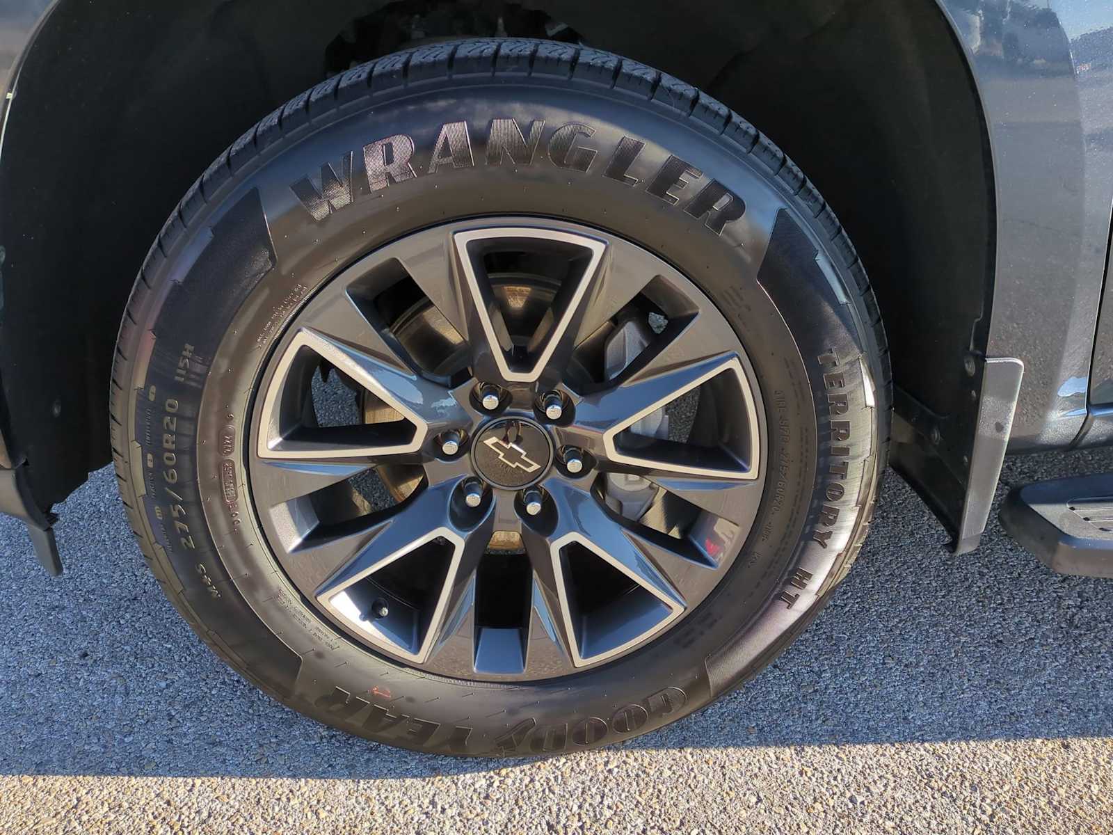 Thumbnail: 2020 Chevrolet Silverado 1500 - 32