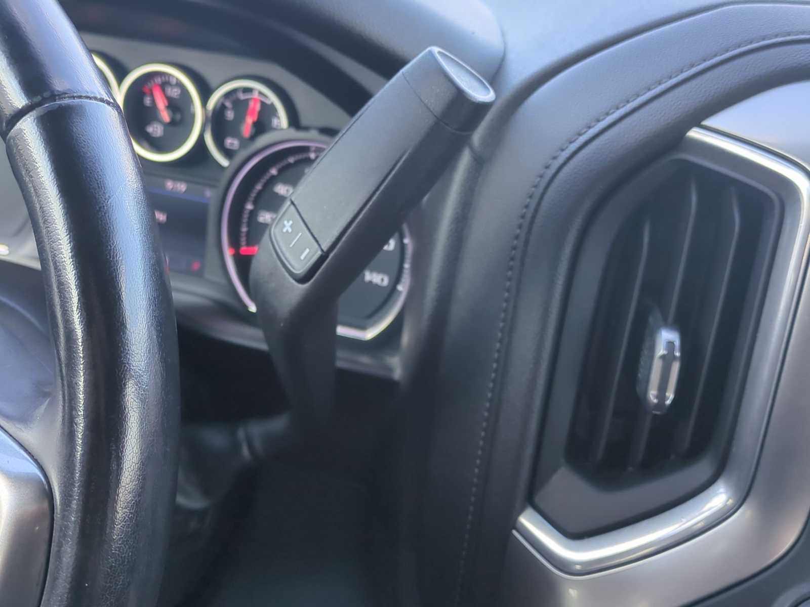 Thumbnail: 2020 Chevrolet Silverado 1500 - 16