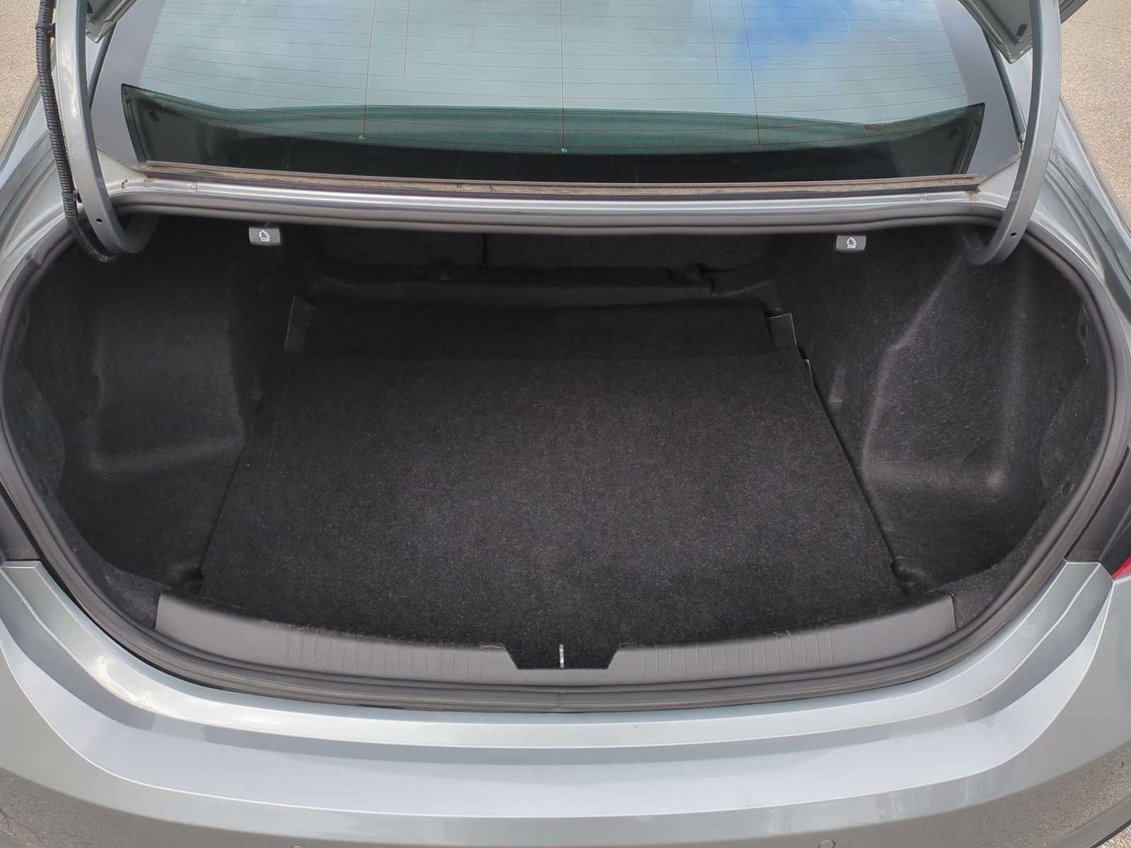 Thumbnail: 2024 Chevrolet Malibu - 27