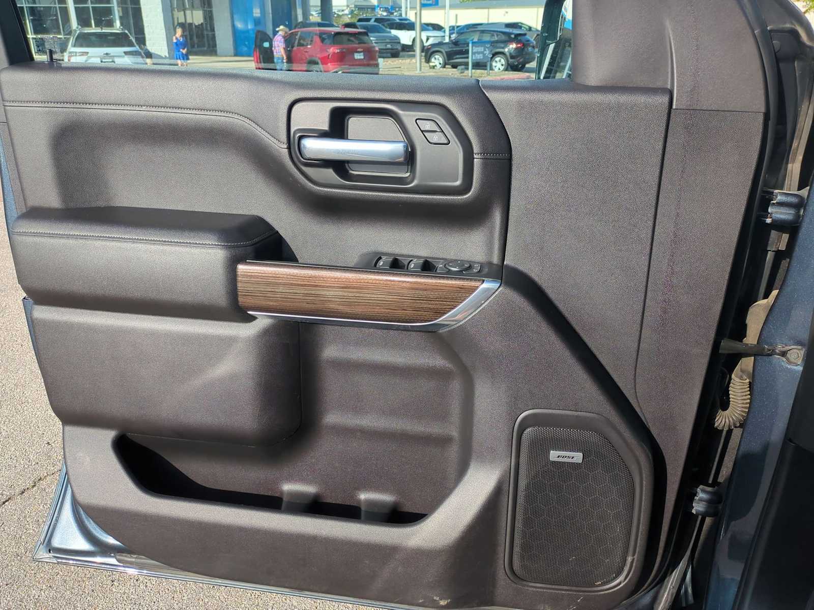 Thumbnail: 2020 Chevrolet Silverado 1500 - 22