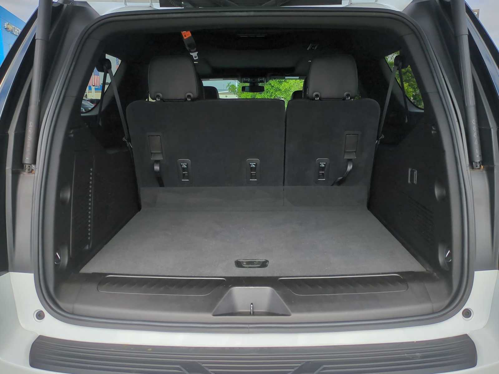 2021 Chevrolet Suburban LT 26