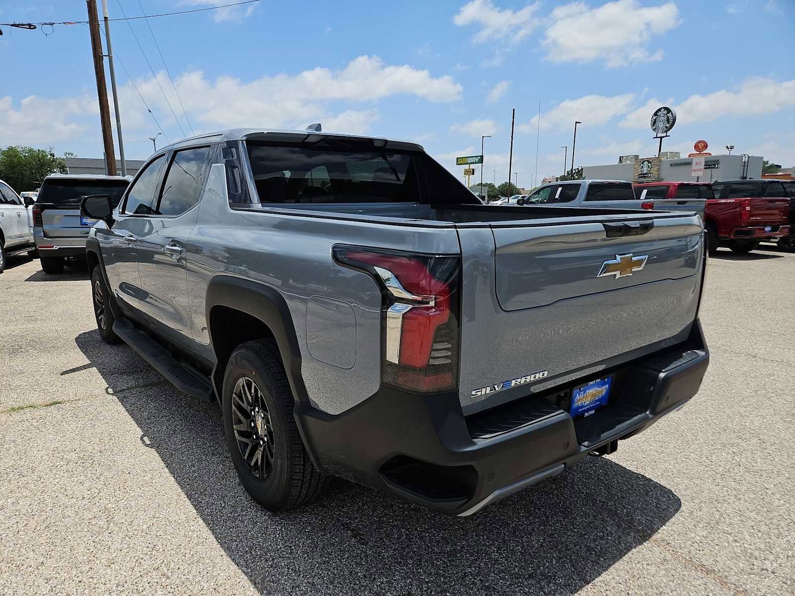 Thumbnail: 2025 Chevrolet Silverado EV - 4