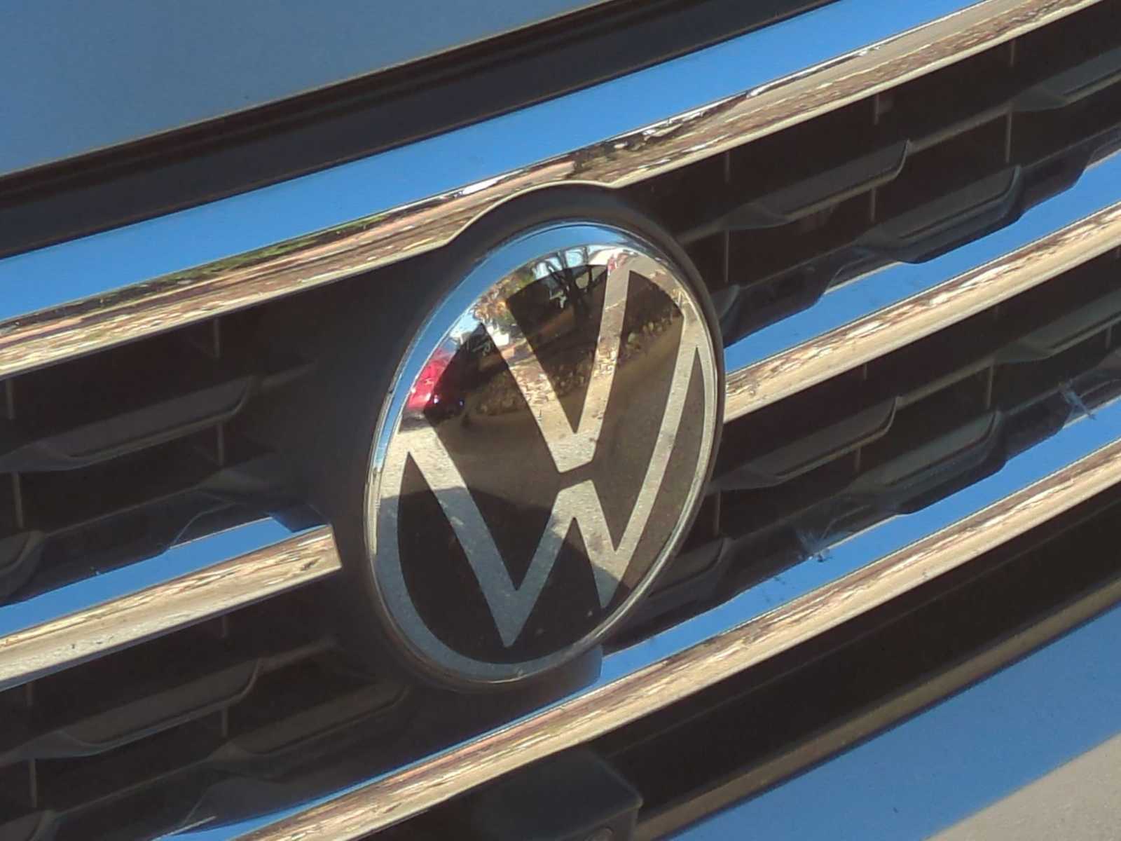 Thumbnail: 2021 Volkswagen Atlas - 32