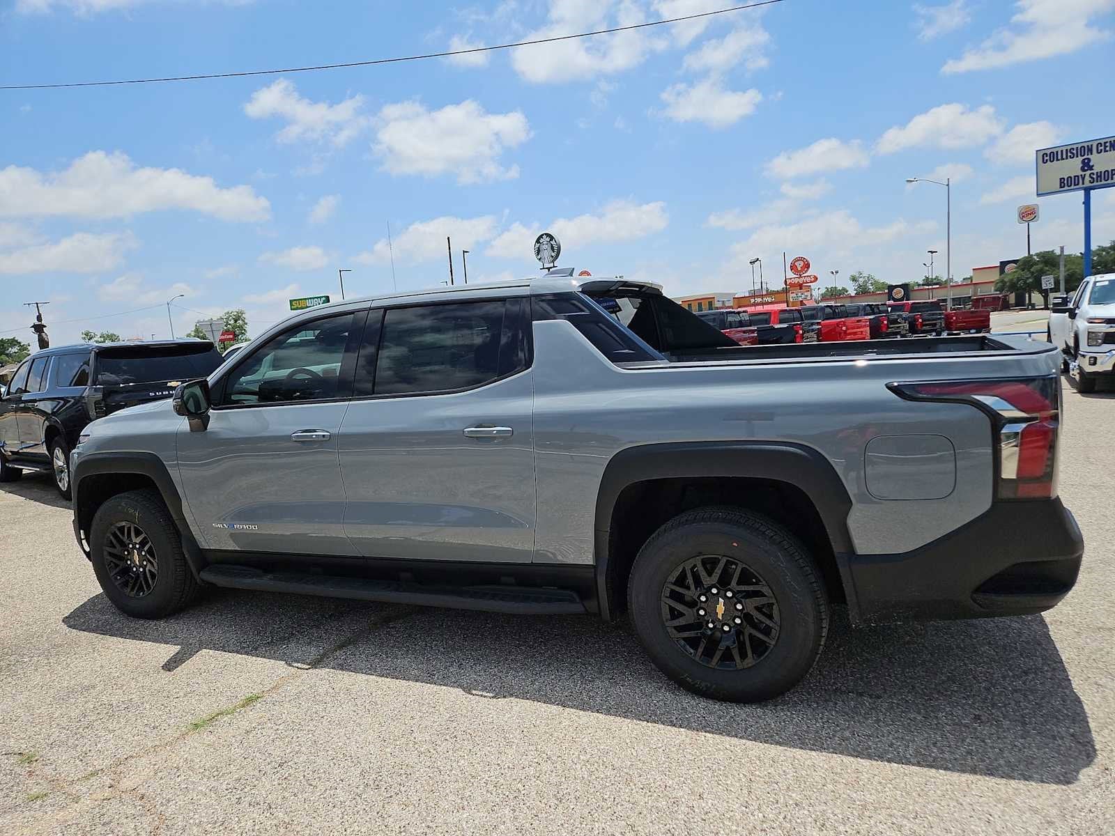 Thumbnail: 2025 Chevrolet Silverado EV - 3