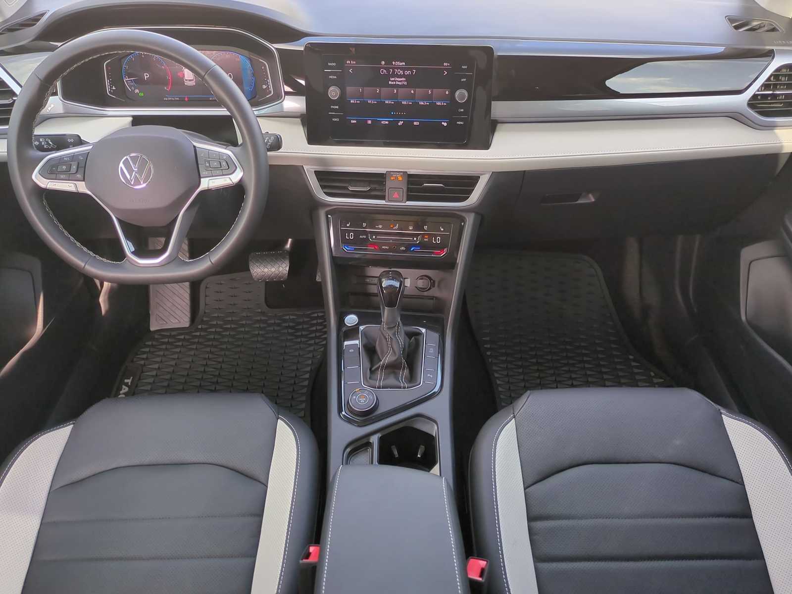 Thumbnail: 2025 Volkswagen Taos - 20