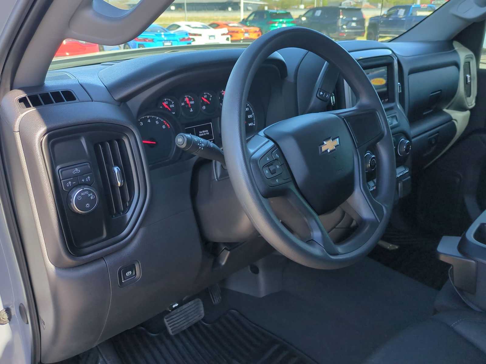 Thumbnail: 2025 Chevrolet Silverado 1500 - 10