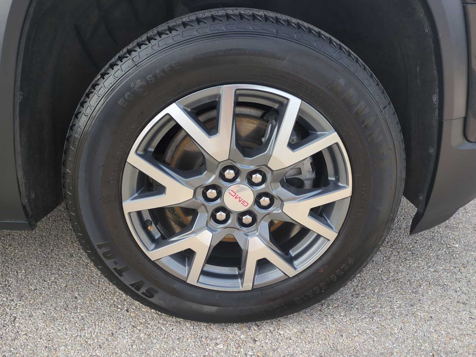 Thumbnail: 2023 GMC Acadia - 33