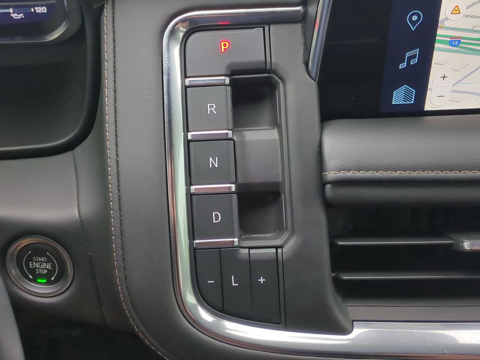 Thumbnail: 2022 Chevrolet Tahoe - 16