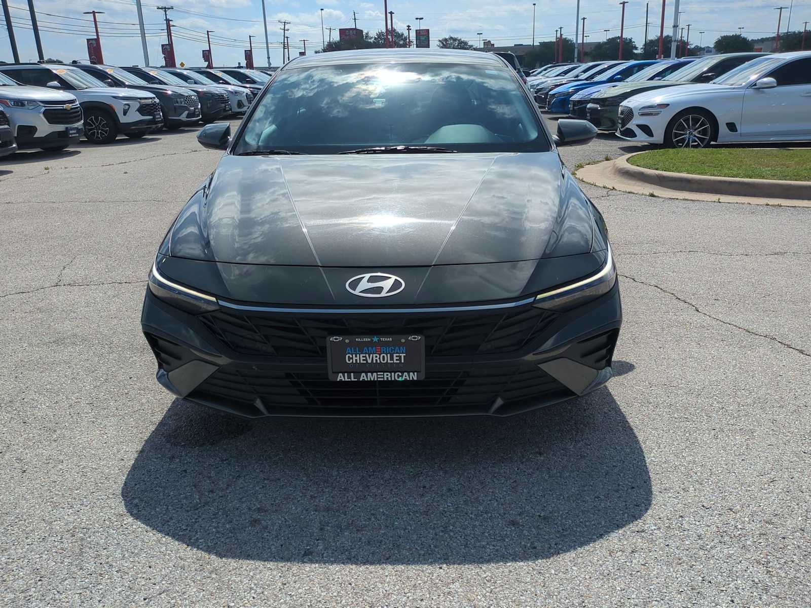 Thumbnail: 2024 Hyundai Elantra - 3