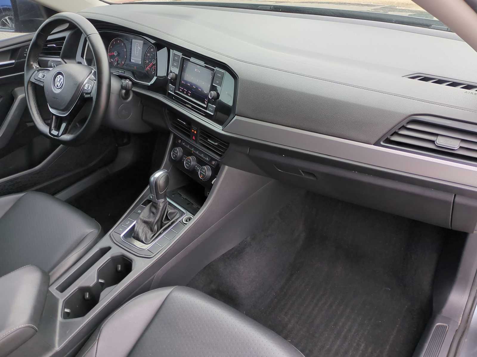 Thumbnail: 2019 Volkswagen Jetta - 28