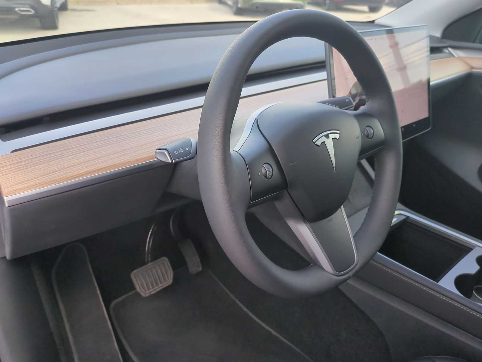 Thumbnail: 2023 Tesla Model Y - 10
