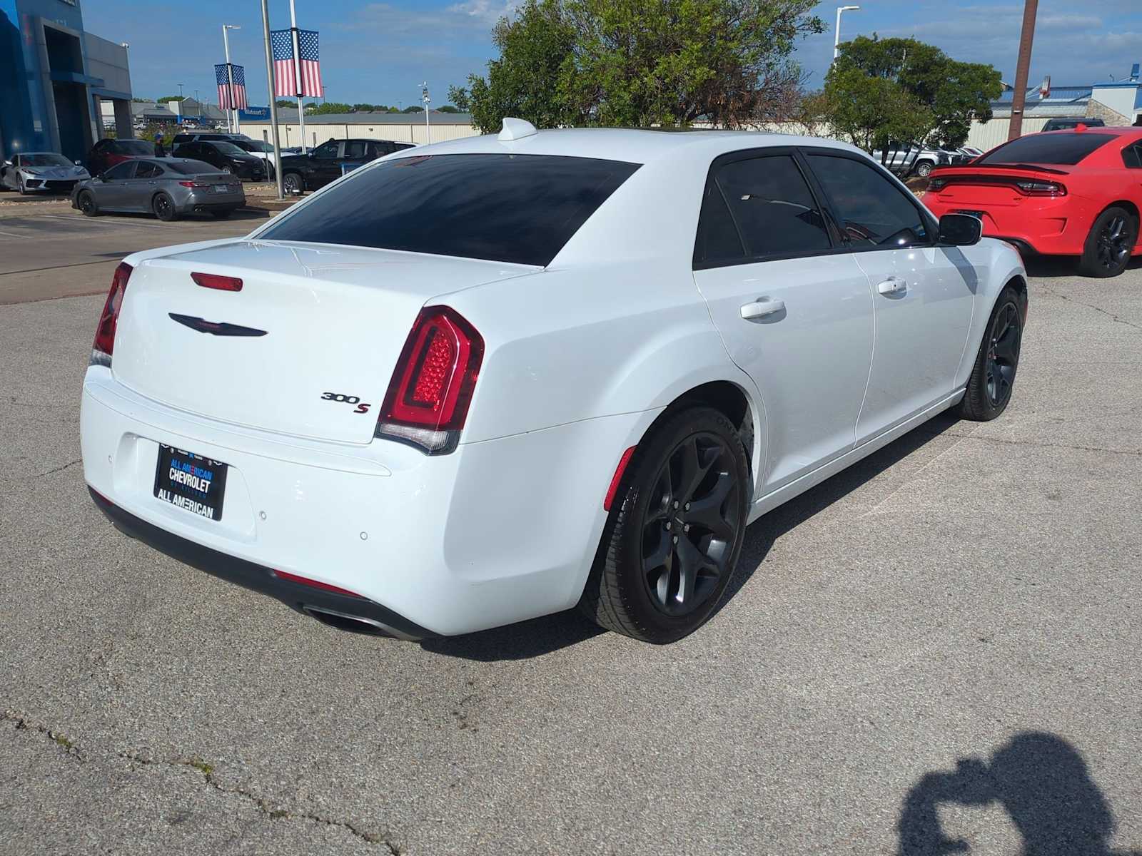 Thumbnail: 2022 Chrysler 300 - 8