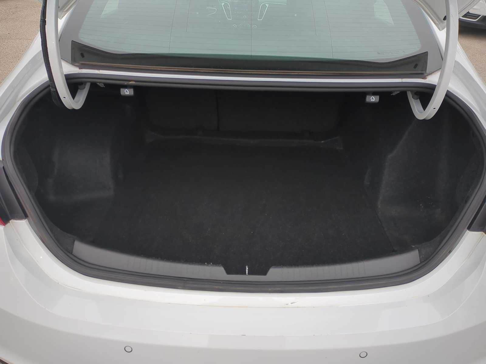 Thumbnail: 2024 Chevrolet Malibu - 27