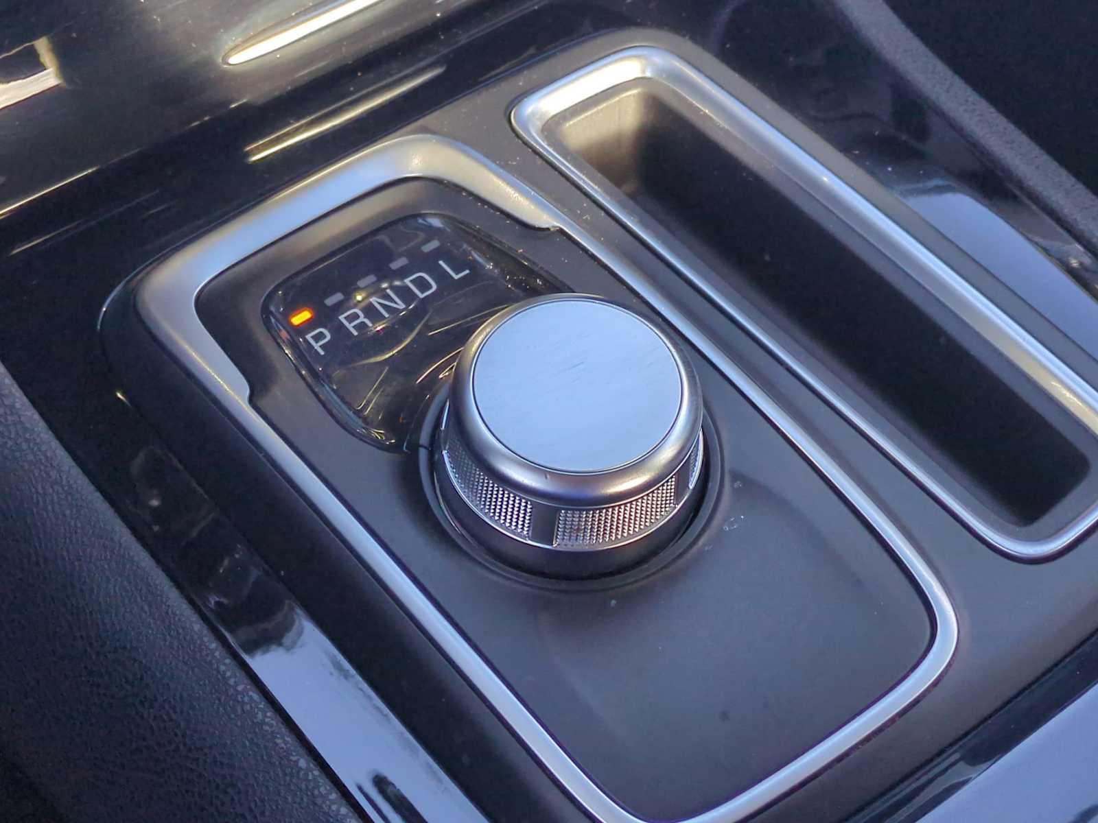 Thumbnail: 2023 Chrysler 300 - 15