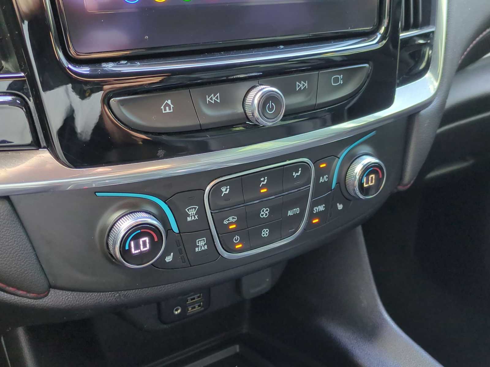 Thumbnail: 2023 Chevrolet Traverse - 18