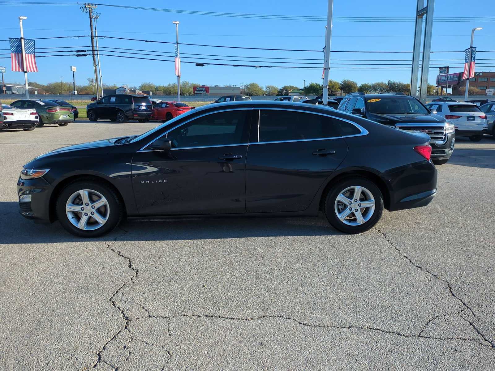 Thumbnail: 2023 Chevrolet Malibu - 5