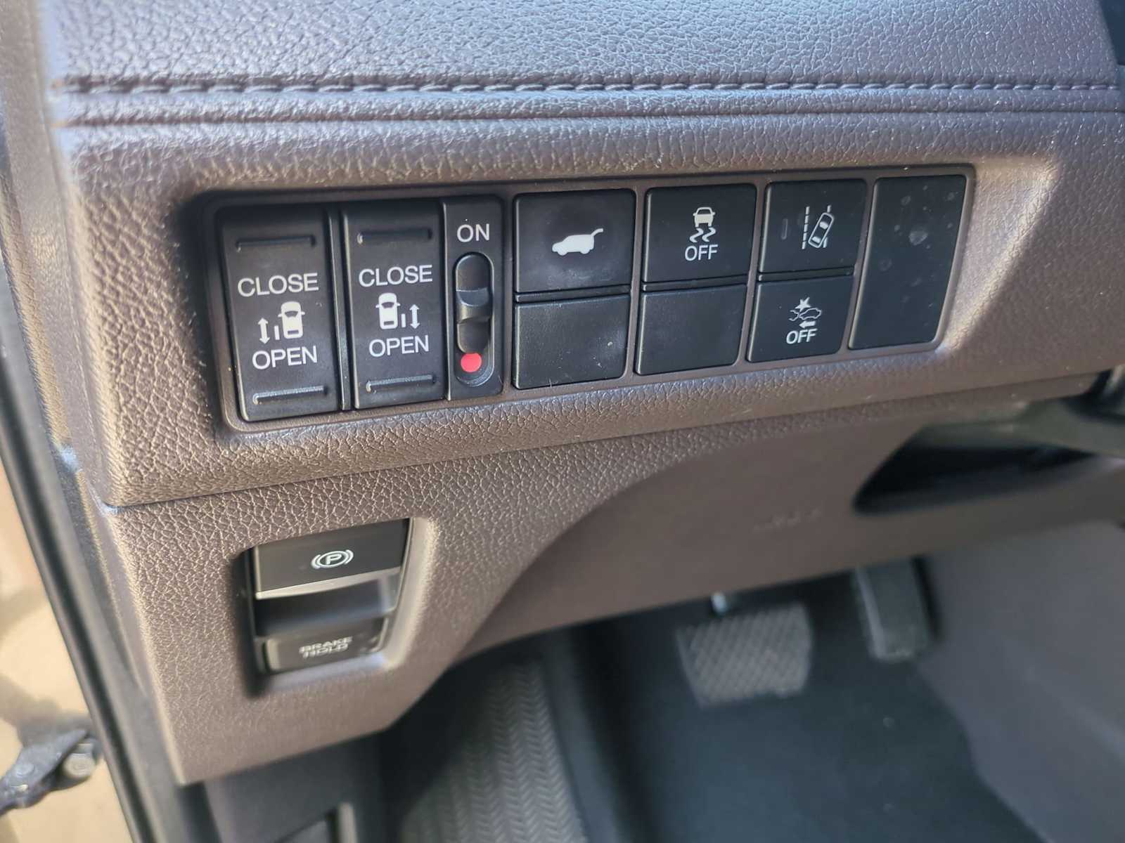 Thumbnail: 2018 Honda Odyssey - 36