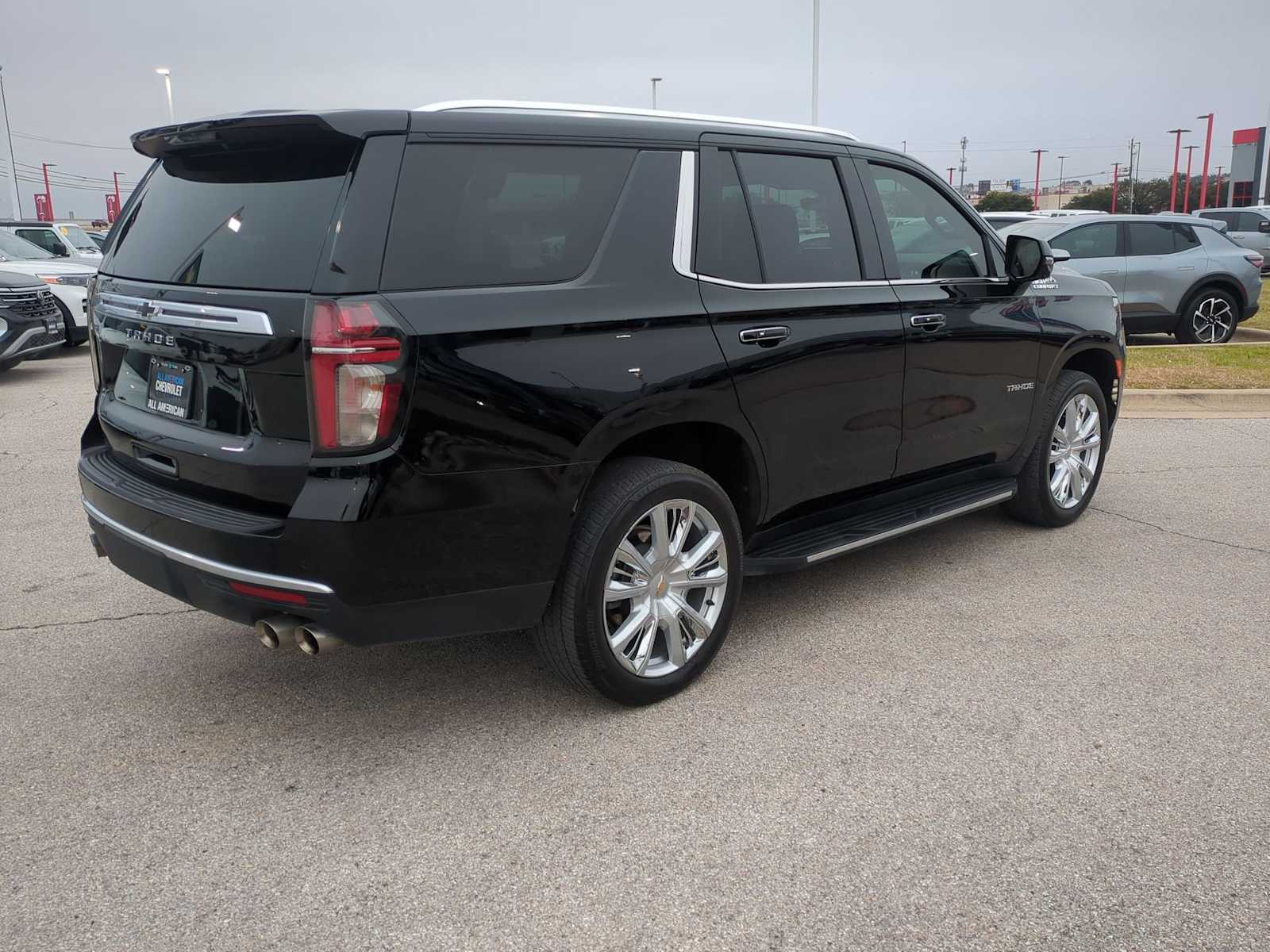 Thumbnail: 2022 Chevrolet Tahoe - 8