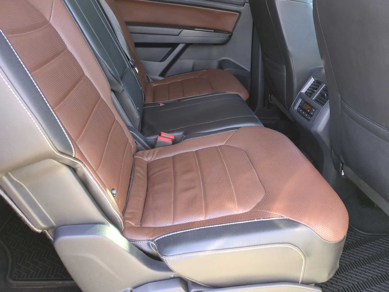 Thumbnail: 2021 Volkswagen Atlas - 28