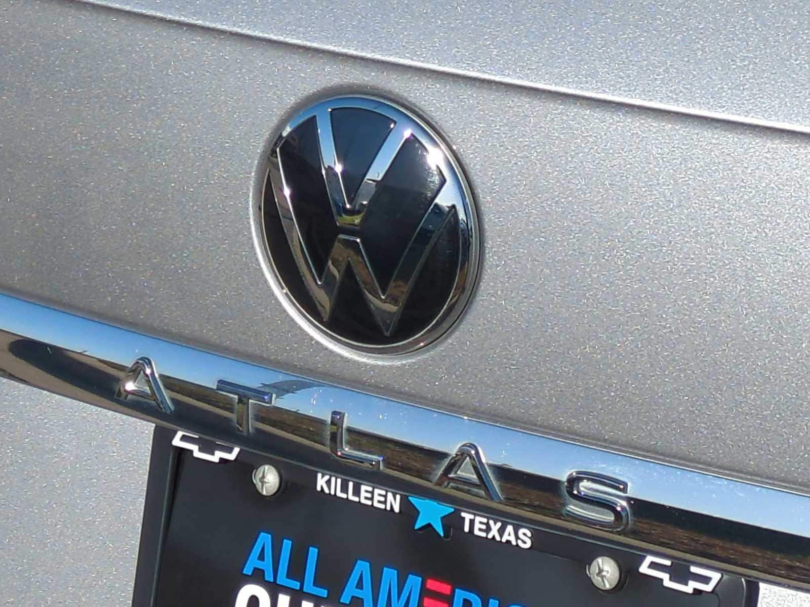 Thumbnail: 2021 Volkswagen Atlas - 33