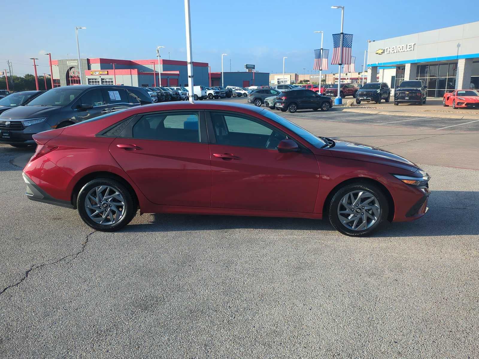 Thumbnail: 2024 Hyundai Elantra - 9