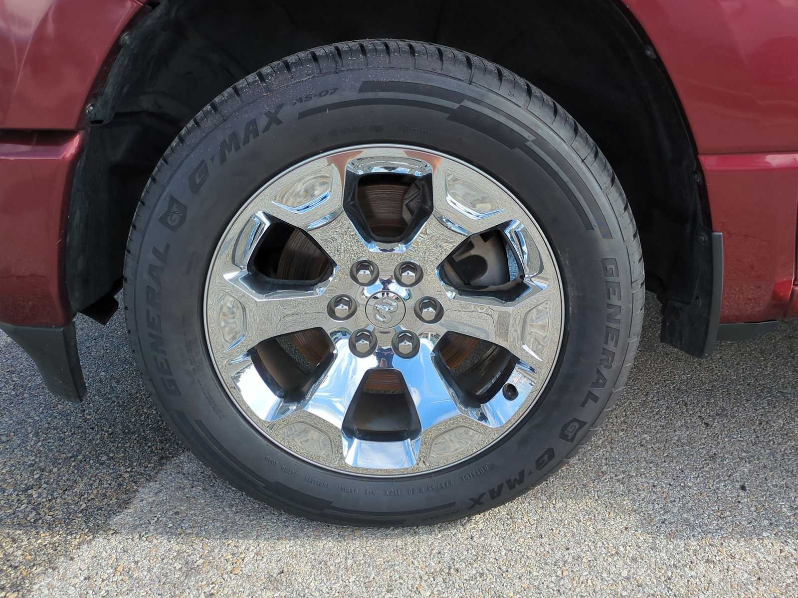 Thumbnail: 2020 RAM 1500 - 32