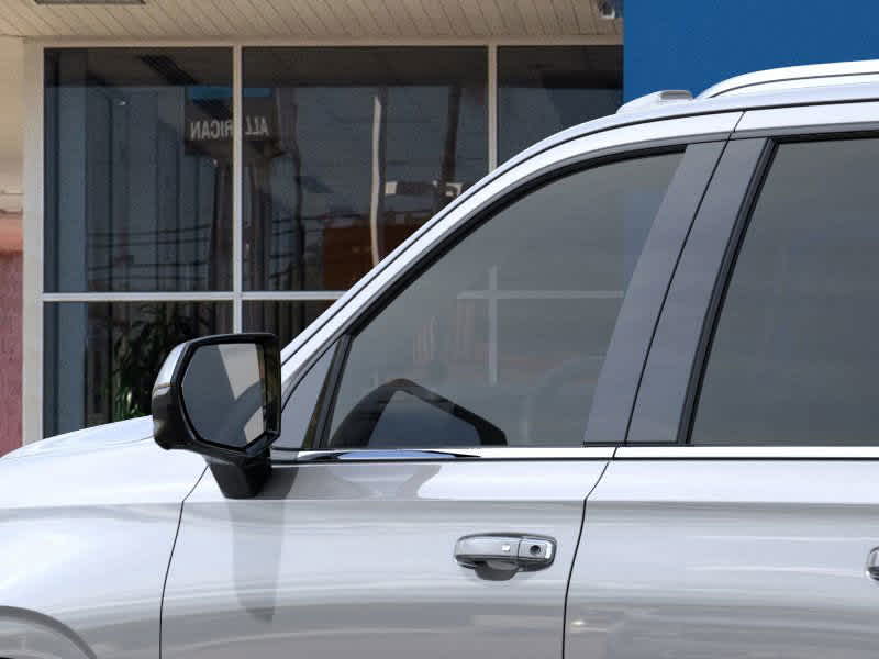 Thumbnail: 2025 Chevrolet Suburban - 12